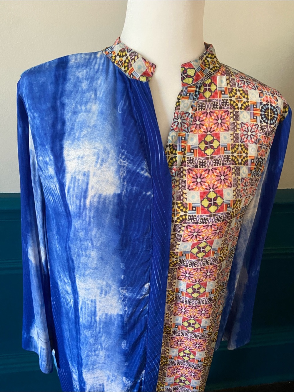 Benares Blue & White Abstract print accented with Mosaic Panel Tunic Top, size L